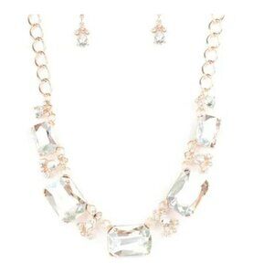 Blingy Iridescent Rhinestone Chunky Statement Necklace New NWT